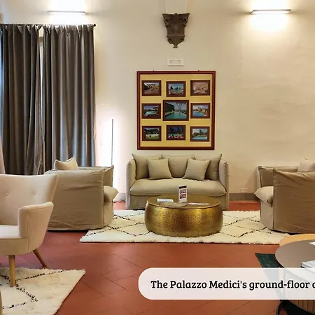 Tiepolo Romantic Penthouse In The Oltrarno Florence